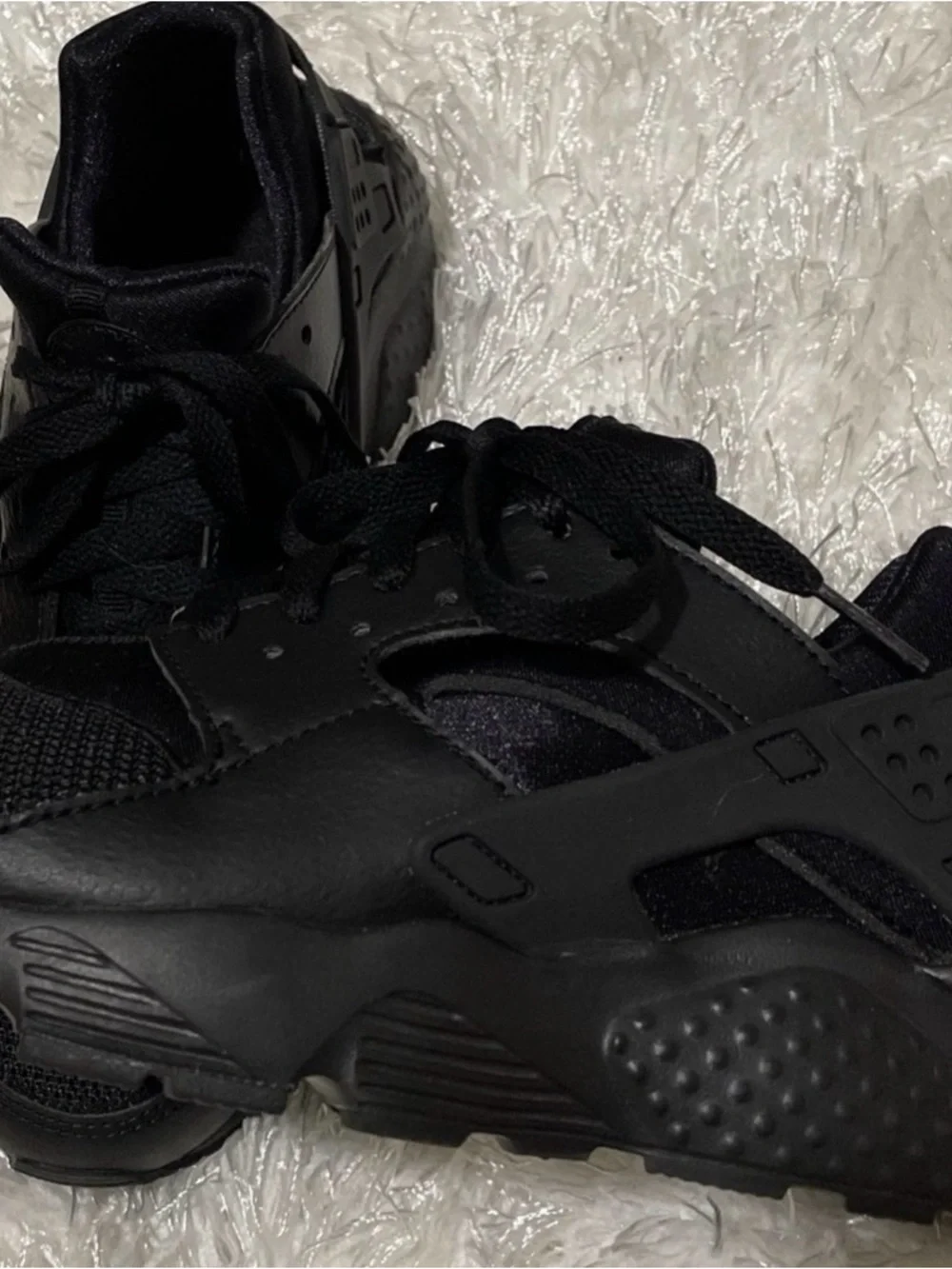 Youth 5.5 Nike Huarache
